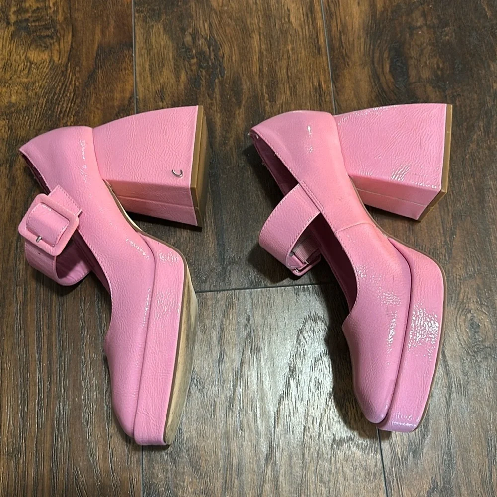 Mary Jane Khiara Shiny Textured Pink Platform Patent Leather Block Heeled Shoe